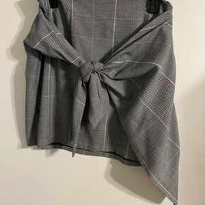 Elegant Gray Plaid Women's Skirt